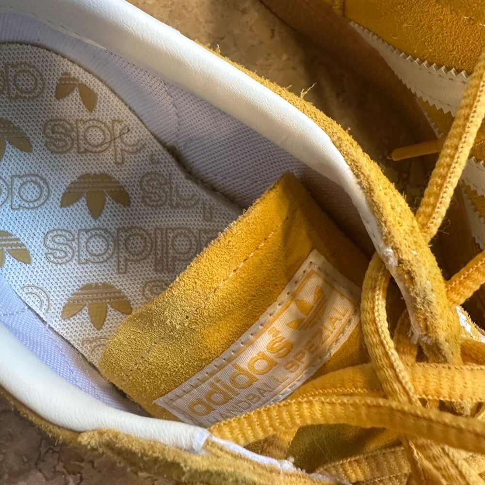 Adidas Spezial in Yellow (men’s sizing) - Picture 6 of 7